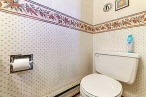 Finger Lakes Resort Retreat w/ Mountain-view Deck!