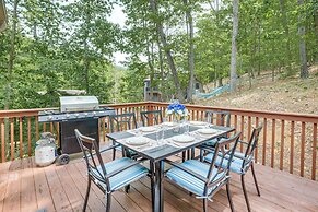 Spacious Mcgaheysville Home w/ Hot Tub & Sauna!