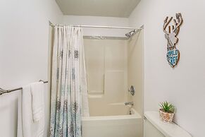 Spacious Mcgaheysville Home w/ Hot Tub & Sauna!