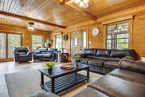 Family-friendly Milton Home on 14 Acres w/ Hot Tub