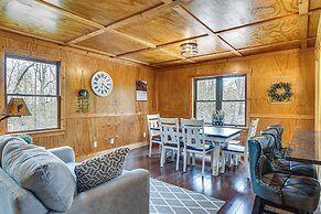 Family-friendly Milton Home on 14 Acres w/ Hot Tub