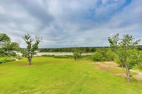 Granbury Home w/ Lake Views ~ 6 Mi to Boat Launch!