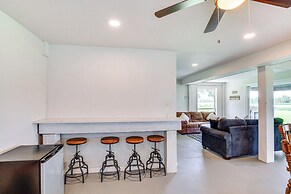 Granbury Home w/ Lake Views ~ 6 Mi to Boat Launch!