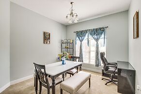 Crestview Family Home: Screened Porch & Games!