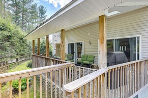 Lake & Pool Access: Spacious Home in Newland