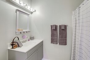 Lake & Pool Access: Spacious Home in Newland