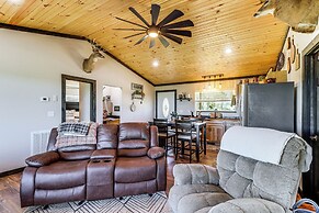 Arkansas Retreat w/ Deck, Fire Pit & Mtn Views!