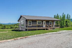 Arkansas Retreat w/ Deck, Fire Pit & Mtn Views!