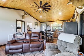 Arkansas Retreat w/ Deck, Fire Pit & Mtn Views!