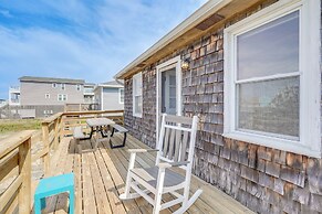 Updated Kitty Hawk Semi-oceanfront w/ Ocean Views