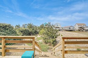 Updated Kitty Hawk Semi-oceanfront w/ Ocean Views