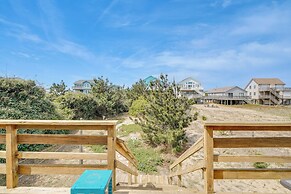 Updated Kitty Hawk Semi-oceanfront w/ Ocean Views