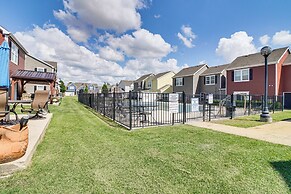 Half-mi to Grand Lake: Townhome w/ Hot Tub