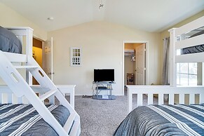 Half-mi to Grand Lake: Townhome w/ Hot Tub