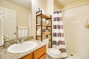 Half-mi to Grand Lake: Townhome w/ Hot Tub