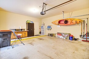 Half-mi to Grand Lake: Townhome w/ Hot Tub