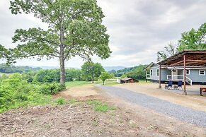 Newport Retreat: 12 Mi to Great Smoky Mountains!