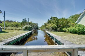 Buxton Apartment ~ 2 Mi to Lighthouse Beach!