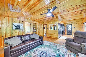 Creekside Payson Cabin Retreat w/ Private Deck