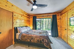 Creekside Cabin Retreat w/ Private Deck in Payson