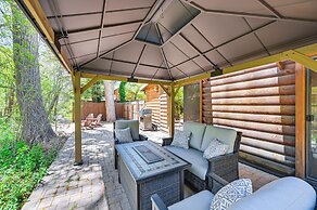 Creekside Cabin Retreat w/ Private Deck in Payson