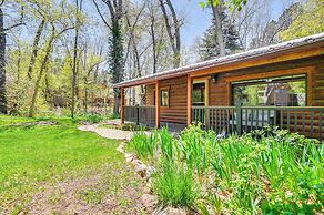Creekside Cabin Retreat w/ Private Deck in Payson