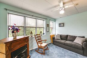 Charming West Mifflin House - 3 Mi to Kennywood!