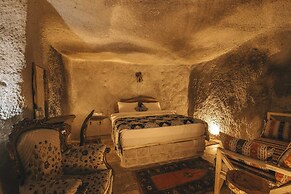 Lubberona Cave Cappadocia