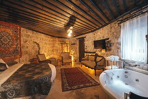 Lubberona Cave Cappadocia