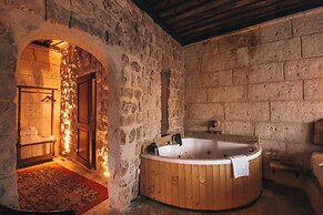 Lubberona Cave Cappadocia