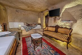 Lubberona Cave Cappadocia