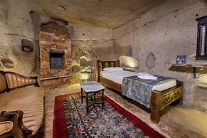 Lubberona Cave Cappadocia
