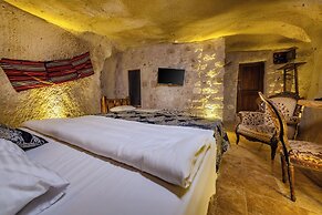 Lubberona Cave Cappadocia
