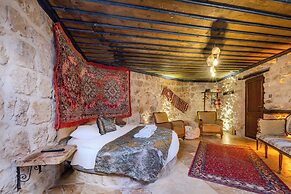 Lubberona Cave Cappadocia
