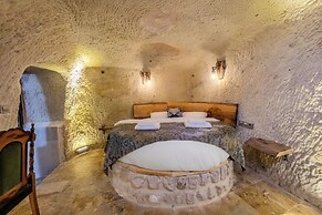 Lubberona Cave Cappadocia