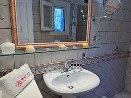 Elia Oasis 2 Bd Magic Villa w Sea Views