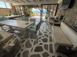 Elia Oasis 2 Bd Magic Villa w Sea Views