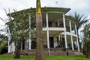 Nile Retreat - Luxury Villa in Jinja