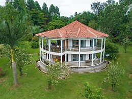 Nile Retreat - Luxury Villa in Jinja