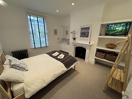 Centrally Located, Stunning 3bed 2bath, SE1