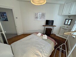 Centrally Located, Stunning 3bed 2bath, SE1