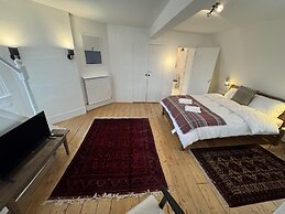 Centrally Located, Stunning 3bed 2bath, SE1