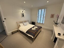 Centrally Located, Stunning 3bed 2bath, SE1