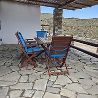 Seaside Bliss Tranquil Retreat on Kythnos Island