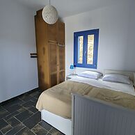 Seaside Bliss Tranquil Retreat on Kythnos Island