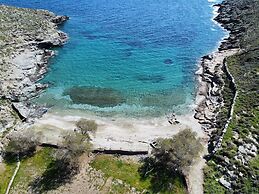 Seaside Bliss Tranquil Retreat on Kythnos Island