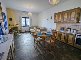 Seaside Bliss Tranquil Retreat on Kythnos Island