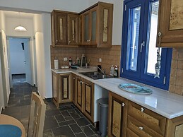 Seaside Bliss Tranquil Retreat on Kythnos Island