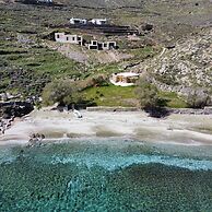 Seaside Bliss Tranquil Retreat on Kythnos Island