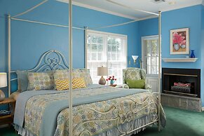 Montford Inn & Cottages